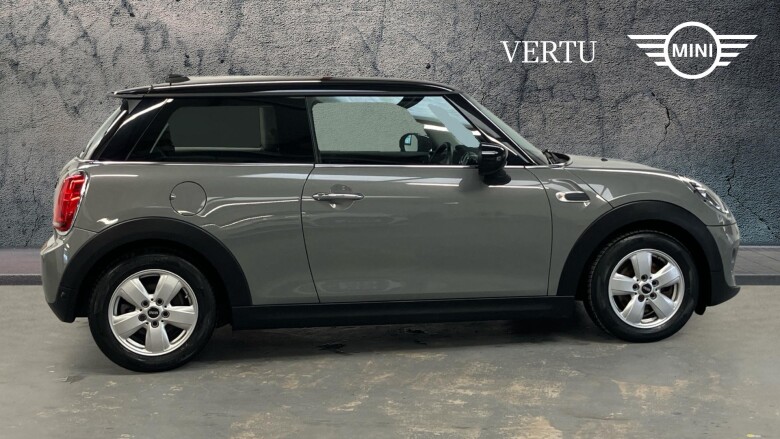 MINI Hatchback 1.5 Cooper Classic II 3dr Petrol Hatchback